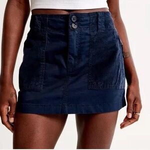 Abercrombie & Fitch Cargo Mini Skirt
